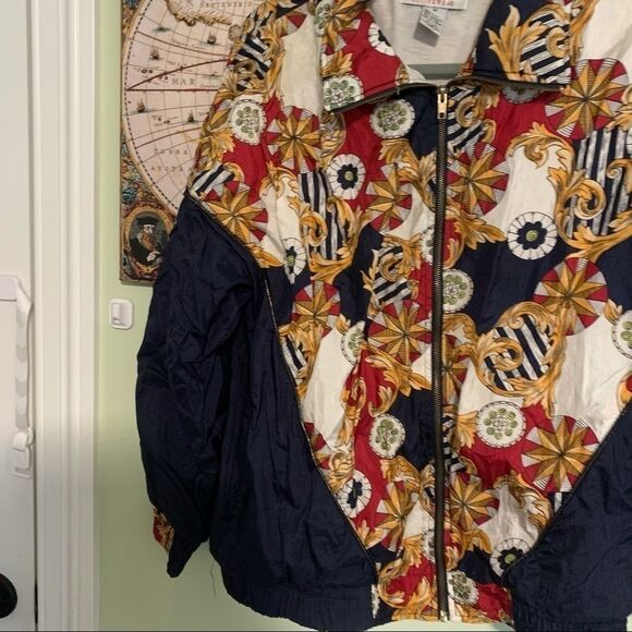 🔥‼️Vintage Printed Track Jacket‼️🔥 - Picture 6 of 11